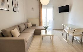 Center River Apartment